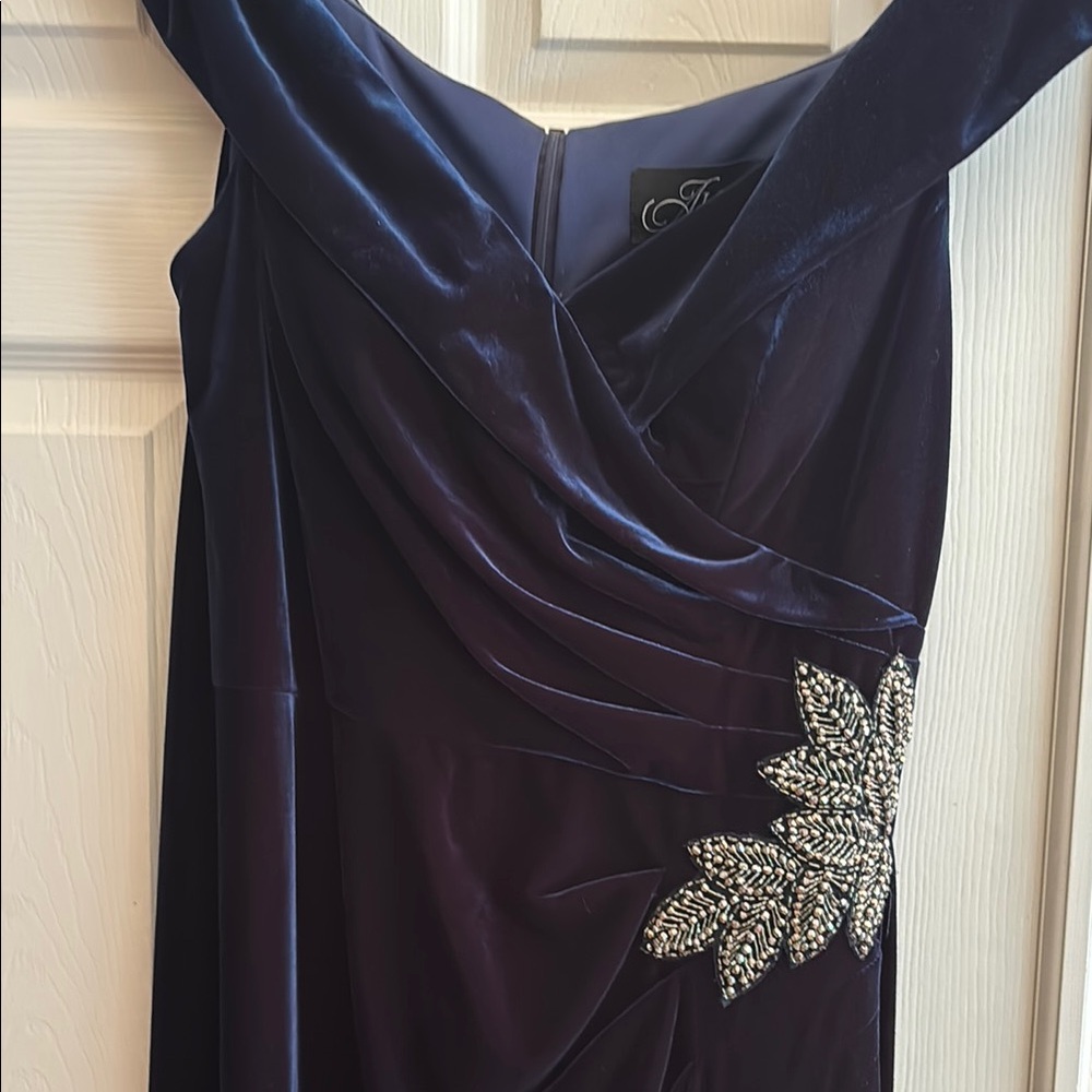 Elegant Navy Velvet Dress with Embellishment
